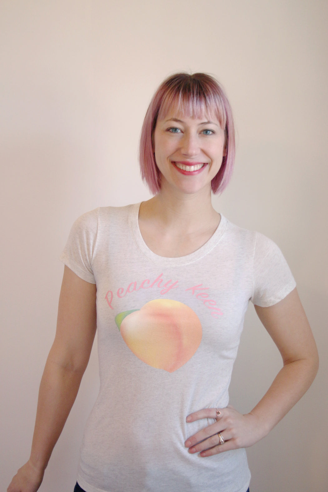 Peachy Keen Ladies Scoopneck Tee, , Mallory