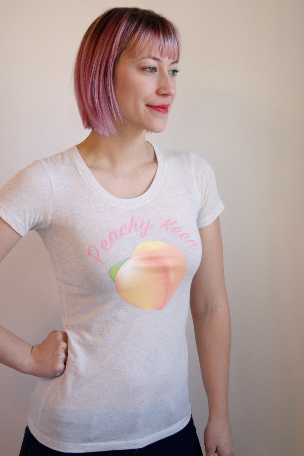 Peachy Keen Ladies Scoopneck Tee, , Mallory